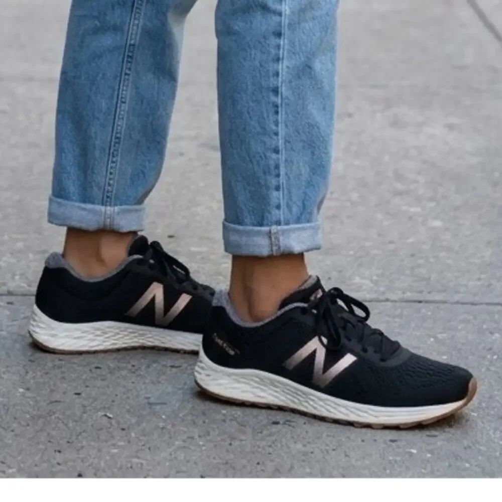 Stylish New Balance Arishi Women's Black & Gray Running Sneakers - Size: 6.5